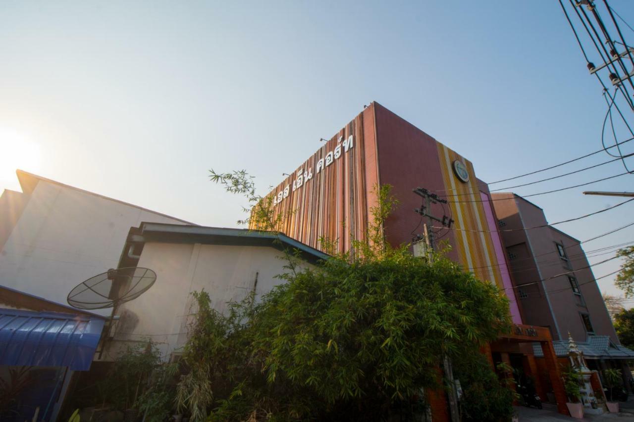 Hotel Sn Court Chiang Mai Zewnętrze zdjęcie