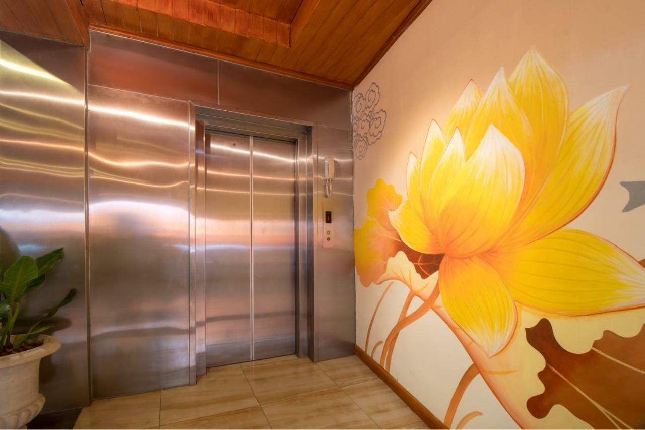 Hotel Sn Court Chiang Mai Zewnętrze zdjęcie
